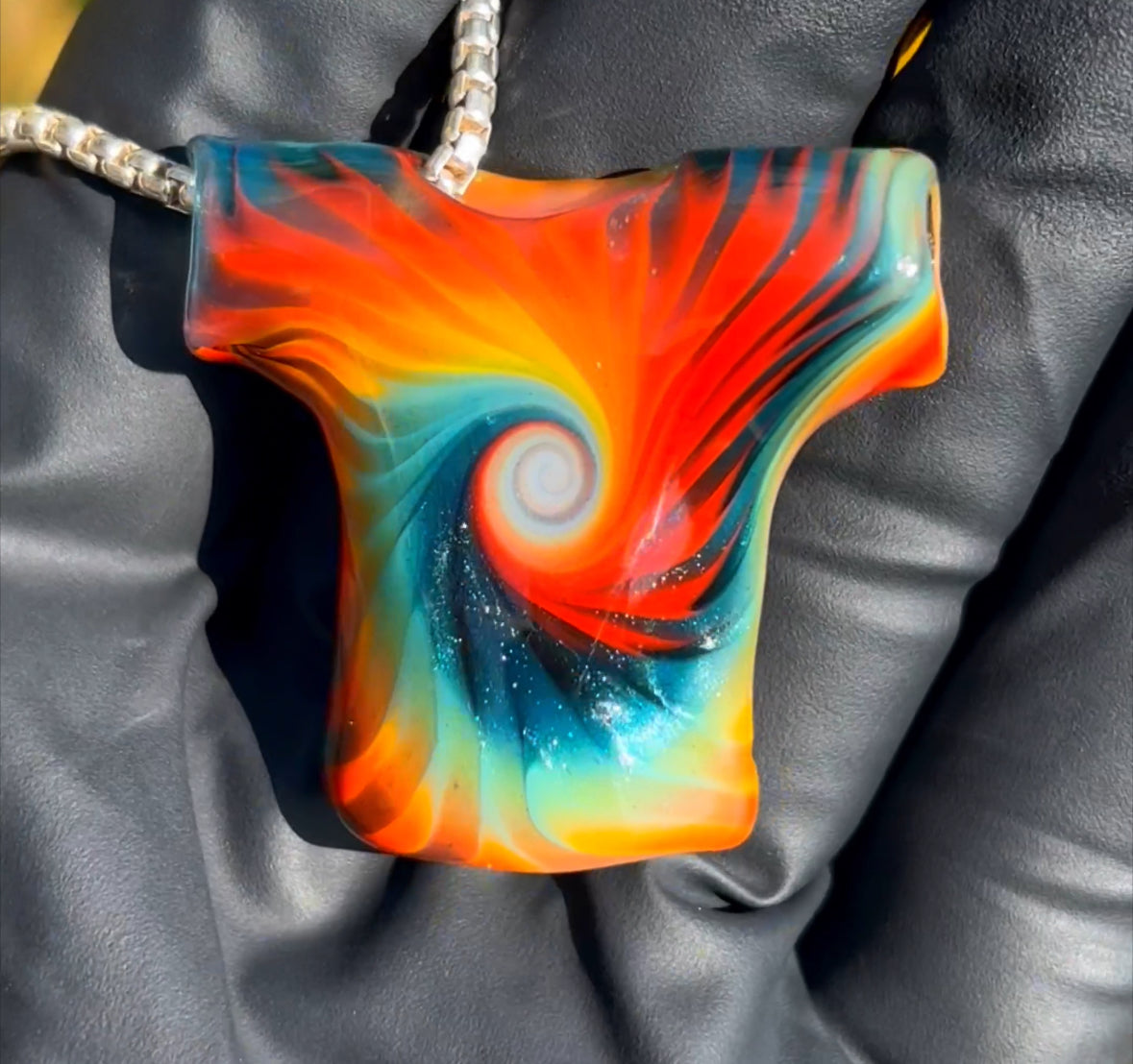 Tiedye T-shirt Pendant (S)