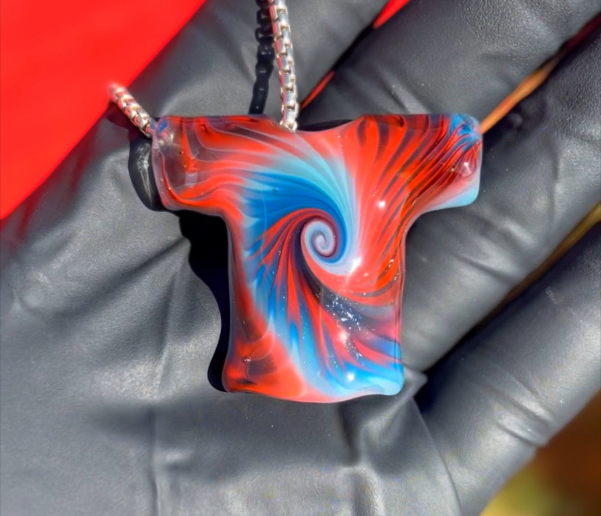 Tiedye T-shirt Pendant (S)