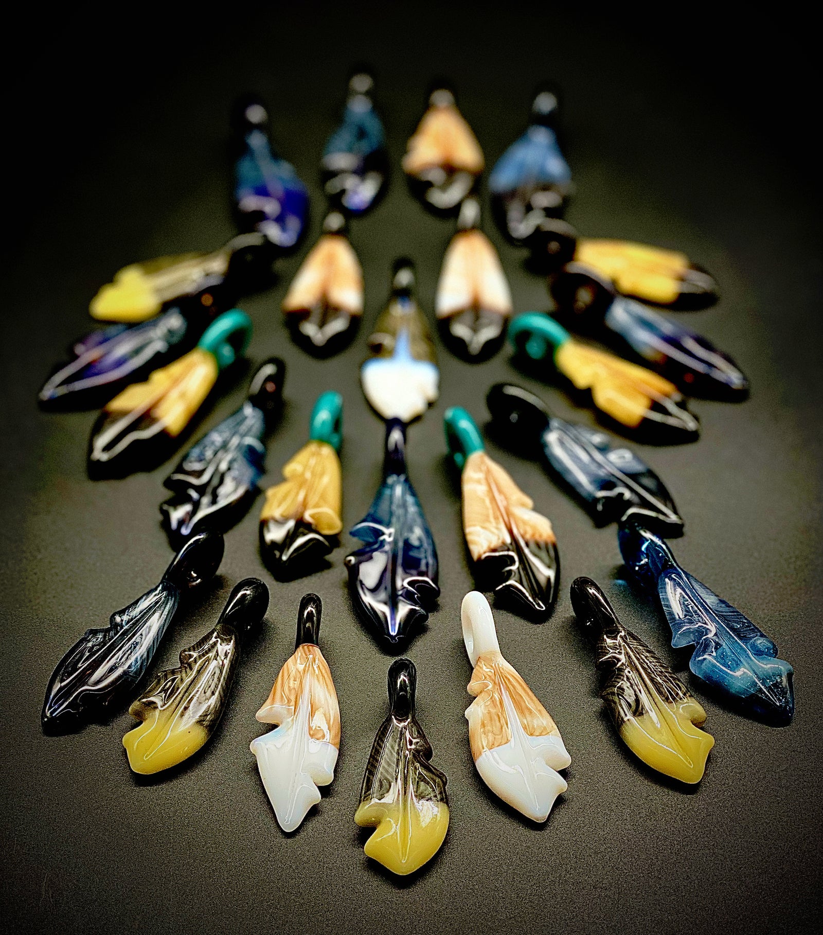 Wanderer Feather Pendant (1"L x 5/8"W)